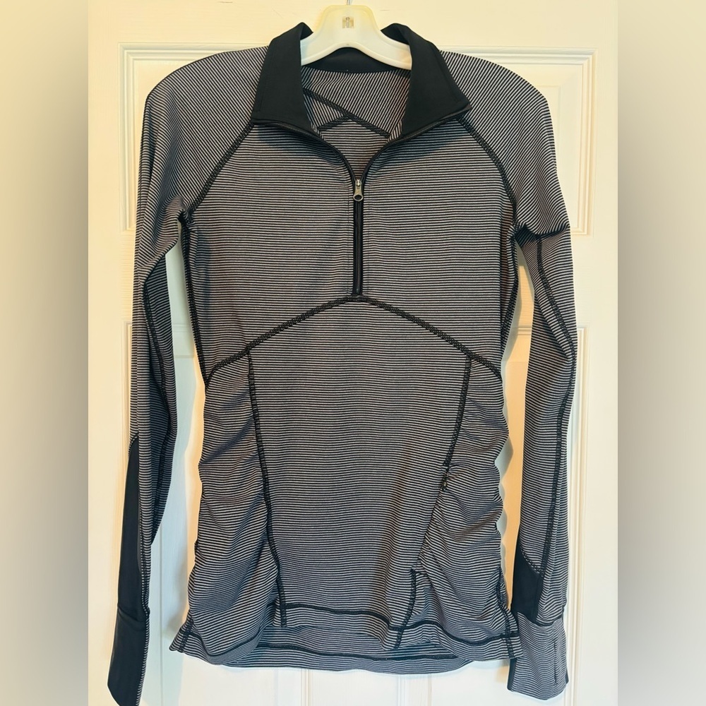 Lululemon Kriss Kross 1/2 Zip Pullover Tonka Stripe Black Heathered Slate Size 6
